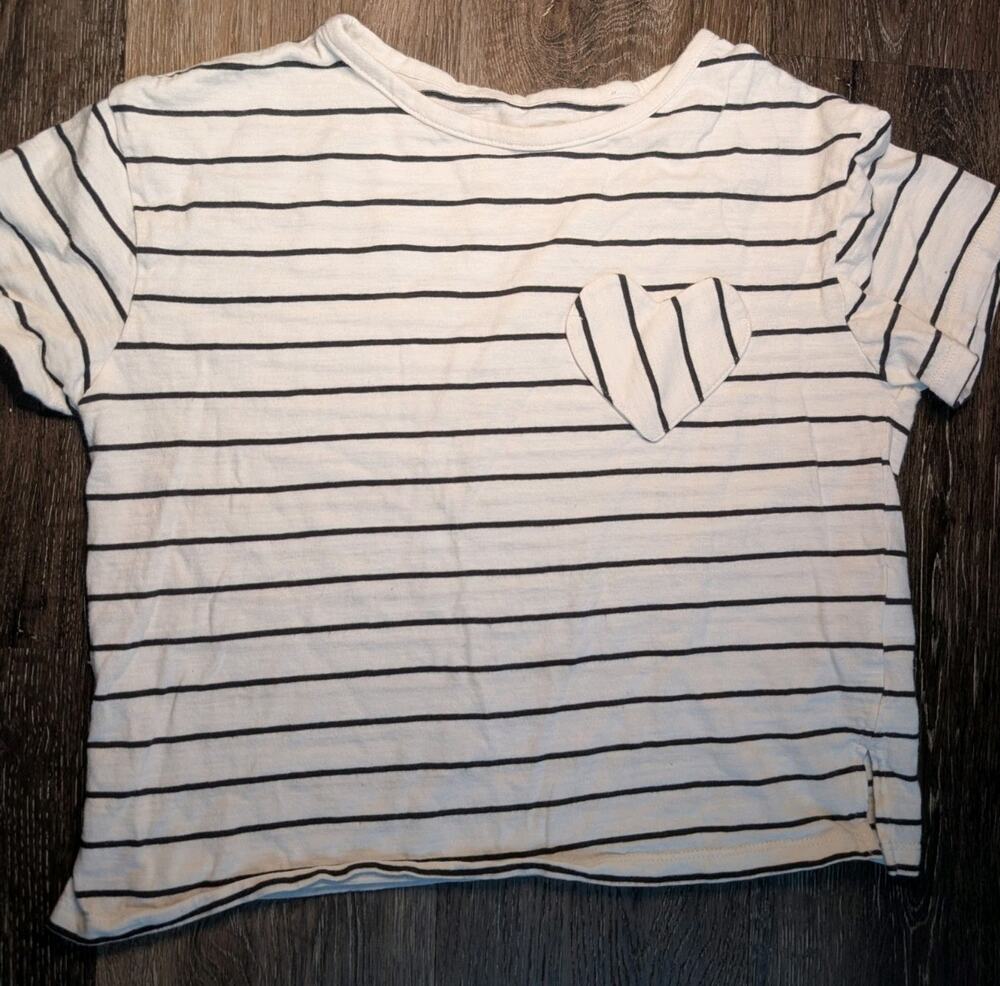 H&M Girls White Black Striped Short Sleeve T-Shirt Size 6X-7 Heart Pocket